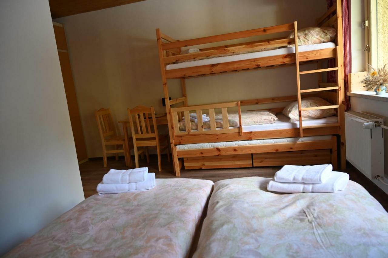 RS BERNOV Zátiší Hotel Nejdek Exterior foto