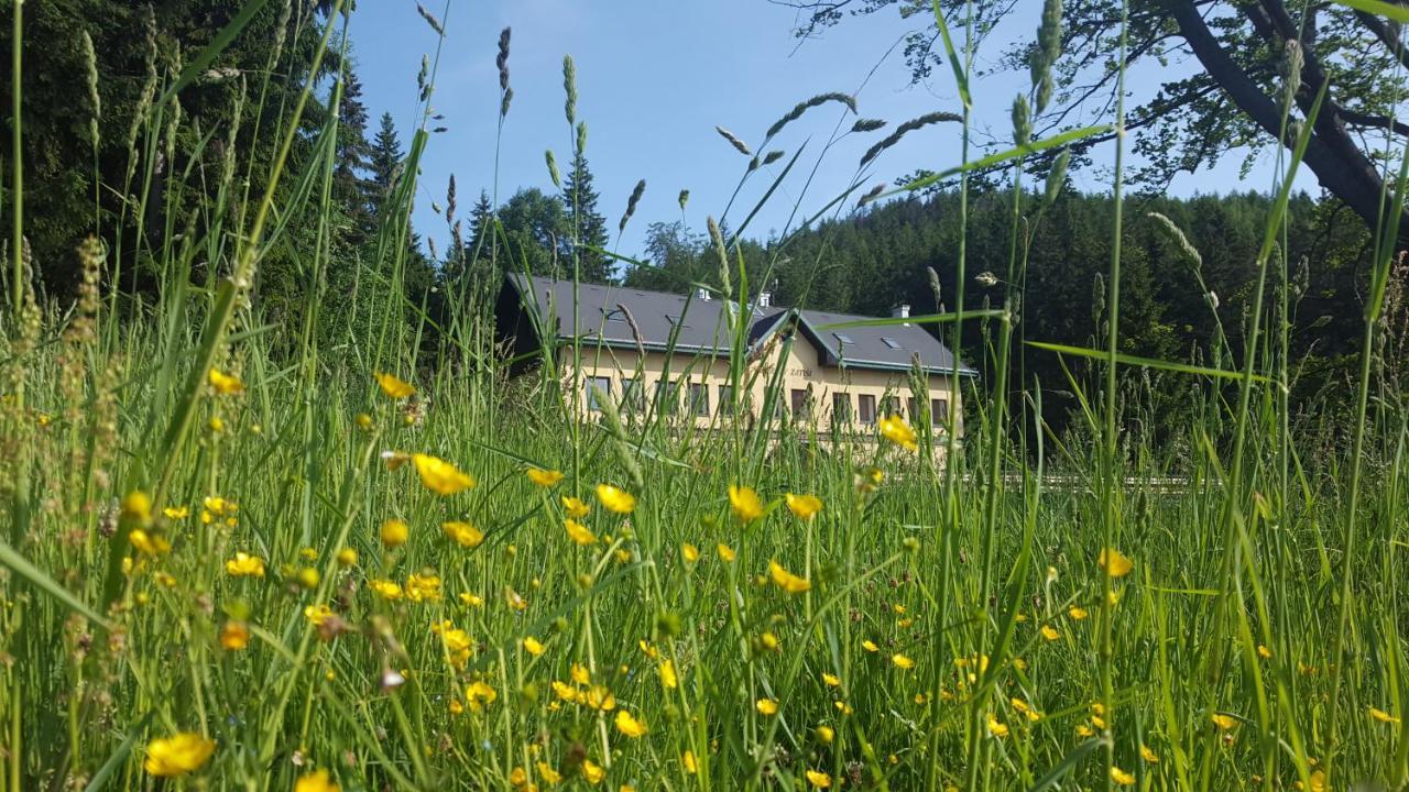 RS BERNOV Zátiší Hotel Nejdek Exterior foto
